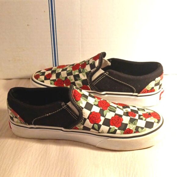 Vans Asher Checkerboard and Roses Ole Skool Low Top Canvas Slip On Sneak… - Picture 1 of 7